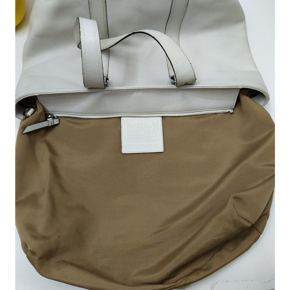 Coach Legacy White Leather Double Handle Zipper Closure Tote Bag - Picture 11 of 13